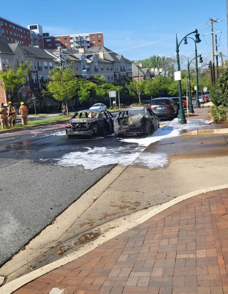 Eksplodirao mi je auto na putu za posao