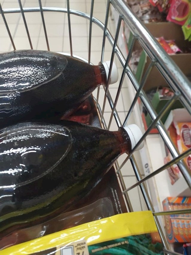 Kako spriječiti teške boce da se pomiču u kolicima?
