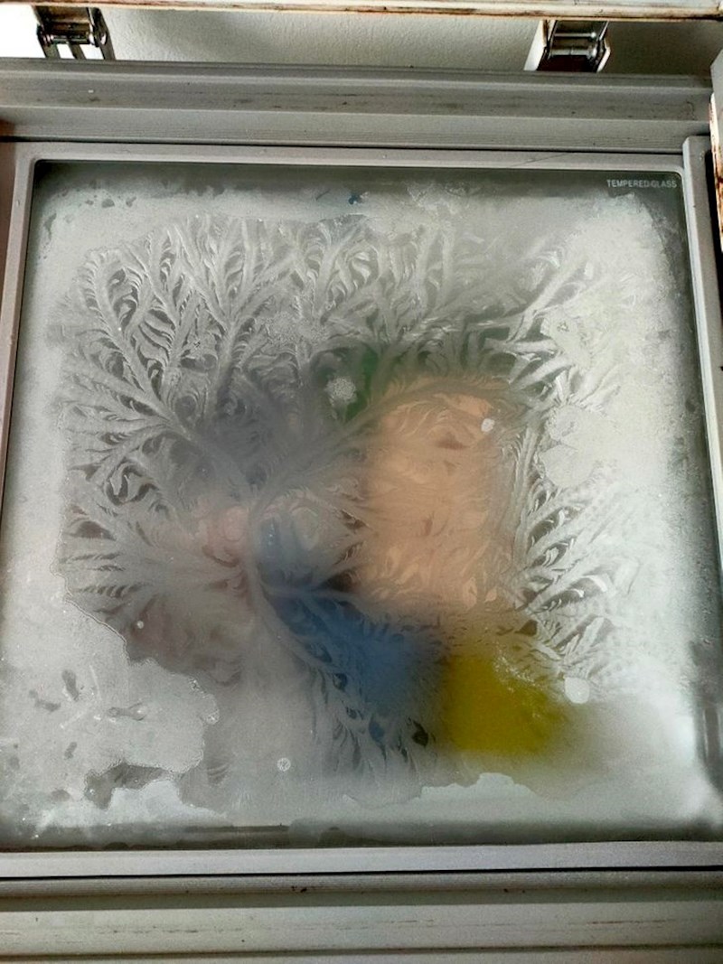 Led je napravio ovaj cvjetni uzorak