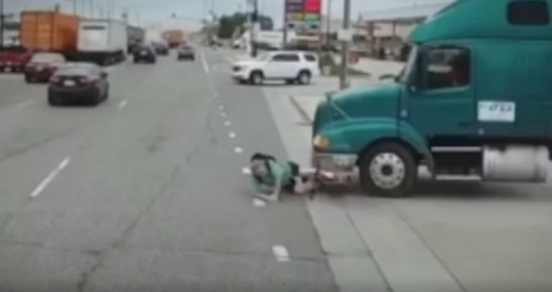 Kompilacija najvećih šeprtlja na svijetu: nećete vjerovati što su sve ovi ljudi izveli i preživjeli