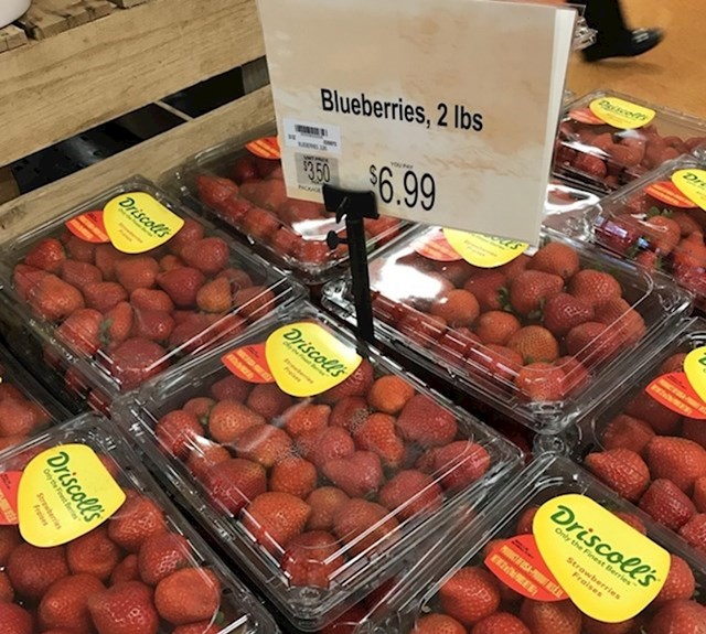 Ove "borovnice" izgledaju čudno...