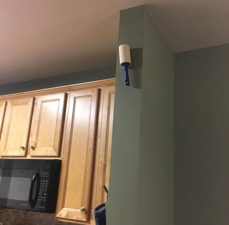 Muž mi ovo uvije ovako visoko ostavi jer zna da ne mogu dobaviti i da ću se iznervirati