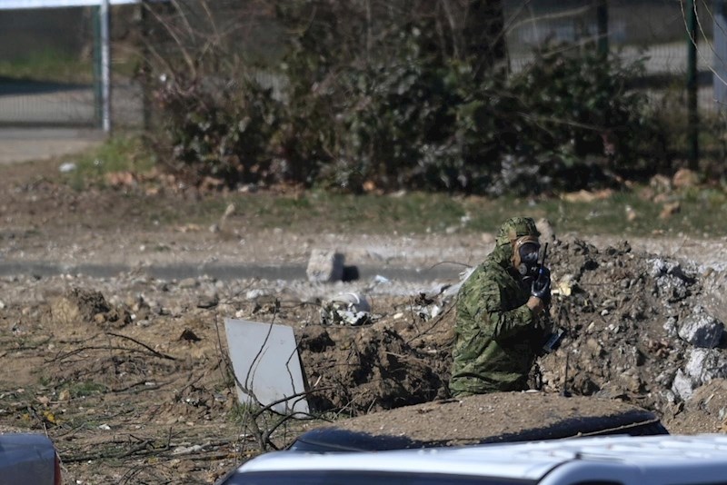 Selotejp na rukavima! Je li to stvarno dovoljno?