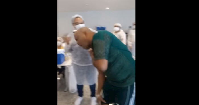 Širi se snimka tipa koji se srušio na cijepljenju, svi su uvjereni da glumi