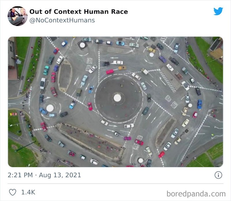 Tko god je dizajnirao ovaj kružni tok - nije baš imao najbolji dan na poslu