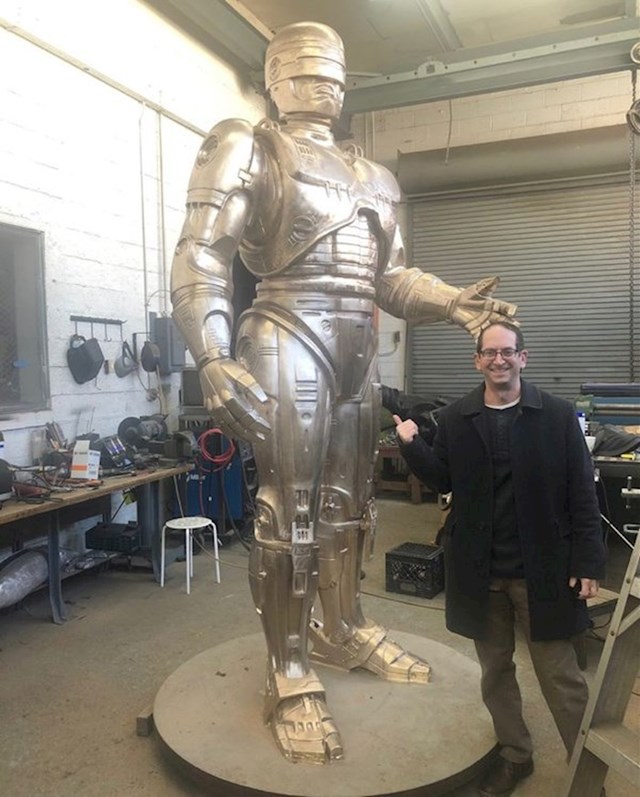 Statua RoboCopa u Detroitu
