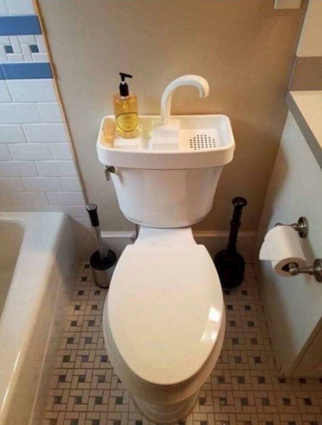 U Japanu ćete često vidjeti ovakve WC školjke koje štede vodu