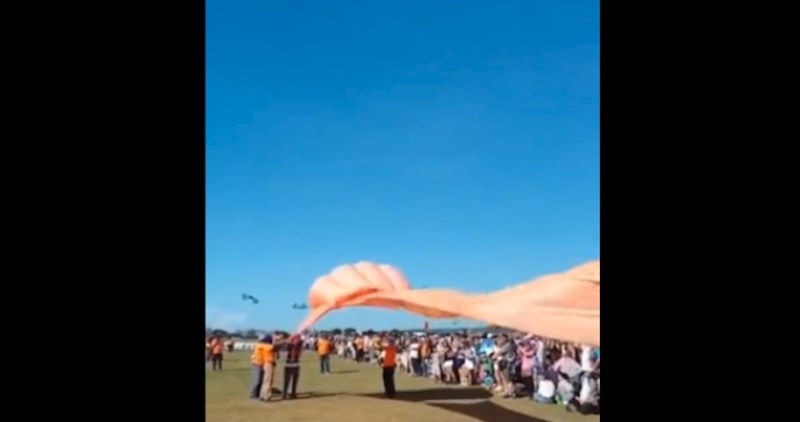 Ovi ljudi su puštali velikog zmaja, nitko nije mogao vjerovati što se dogodilo sljedeće