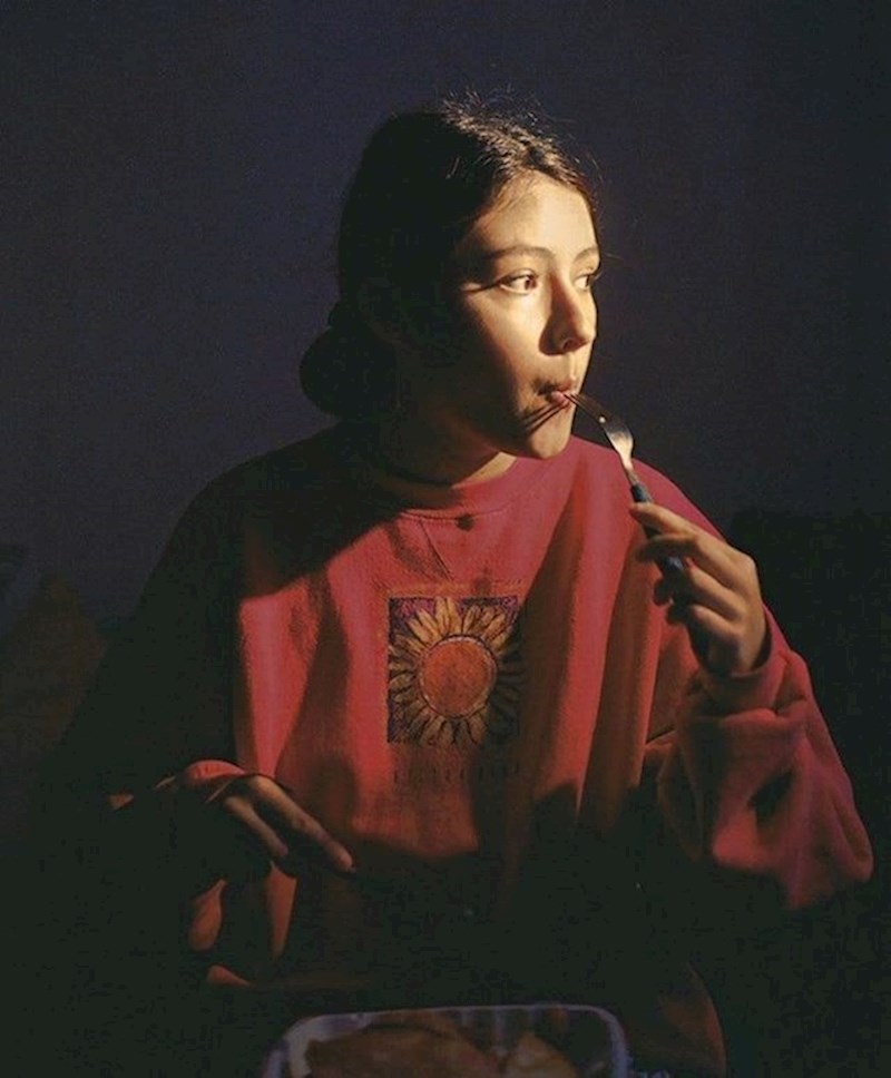 Moja prijateljica je doručkovala, a ja sam je odlučio fotografirati. Nismo ništa planirali.