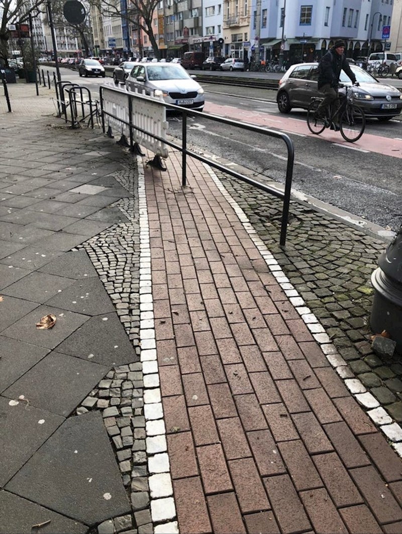 Biciklistička staza koja nema nikakve logike