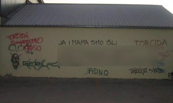 Ljudi na Redditu kažu da ih dugo grafit nije nasmijao kao ovaj iz Dalmacije