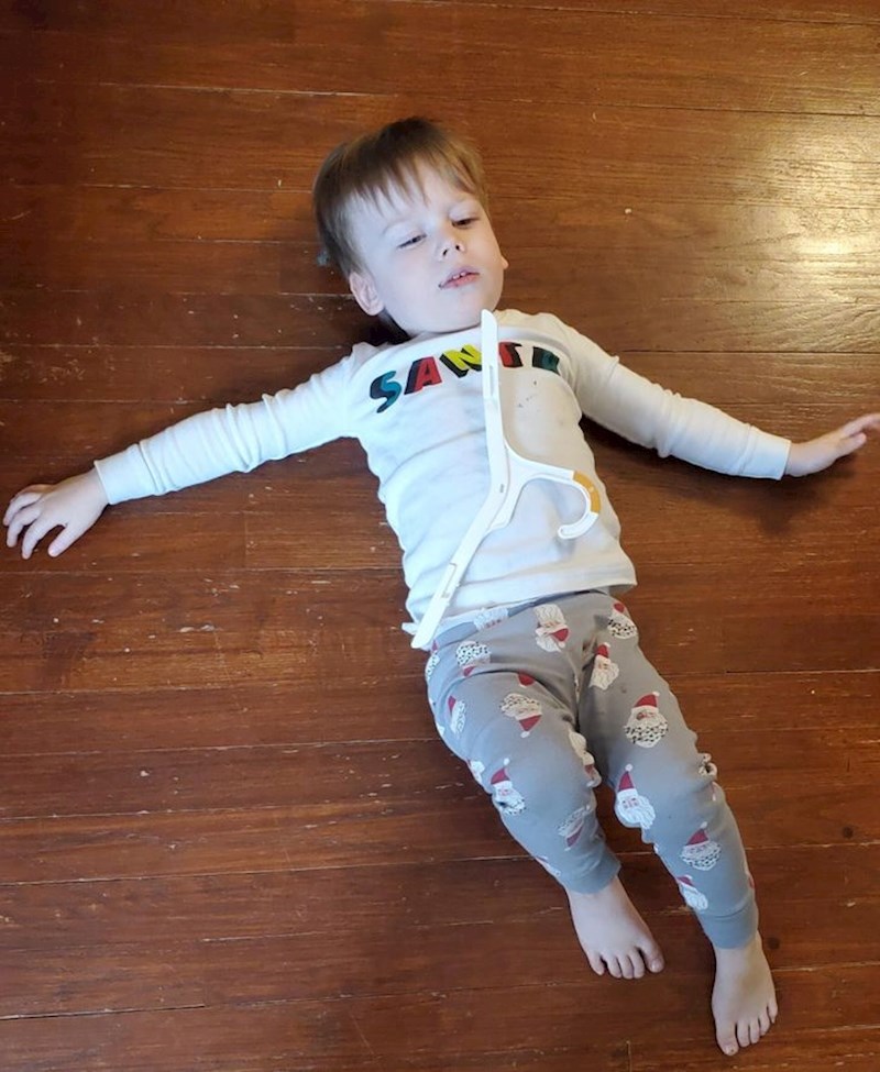 Sin me panično dozivao jer je zaglavio ispod nečega, ovako sam ga našla