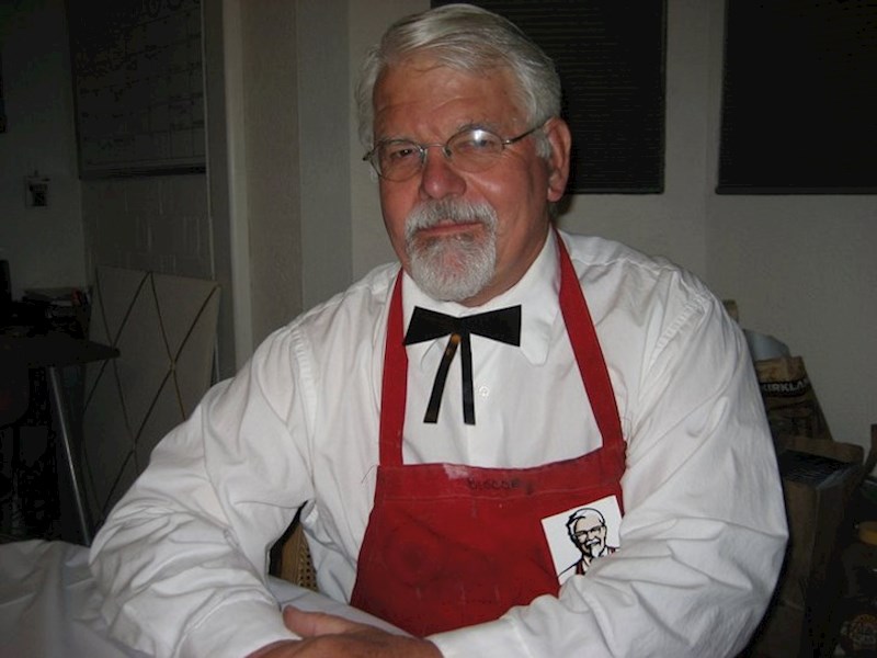 "Izgleda li moj tata kao pukovnik Sanders?"