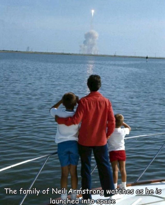 Obitelj Neila Armstronga gleda njegov let u svemir