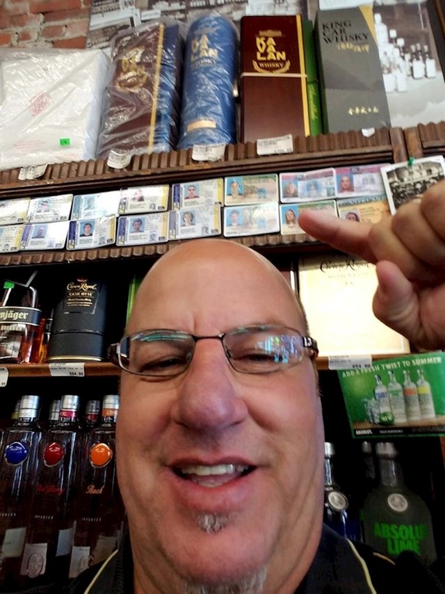 Tata šallje sinu fotku iz trgovine alkoholom gdje je ugledao njegovu zaplijenjenu lažnu osobnu iskaznicu