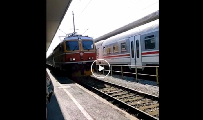 Snimka dolaska HŽ-ovog vlaka na stanicu postala je viralna, ali svima je promakao najvažniji detalj