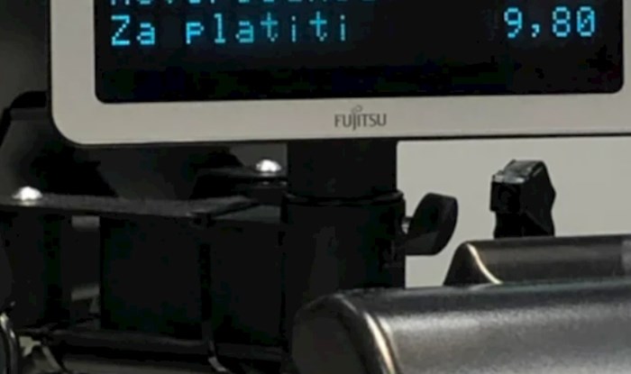 Netko je snimio dosta čudnu scenu u trgovačkom centru u Osijeku, kužite li što kupuje?