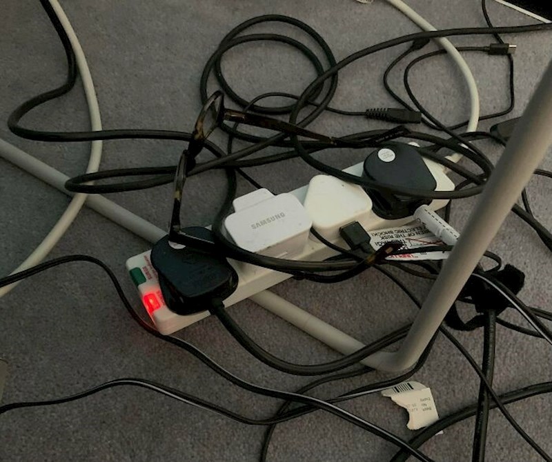 "Izgubio" je naočale za vid