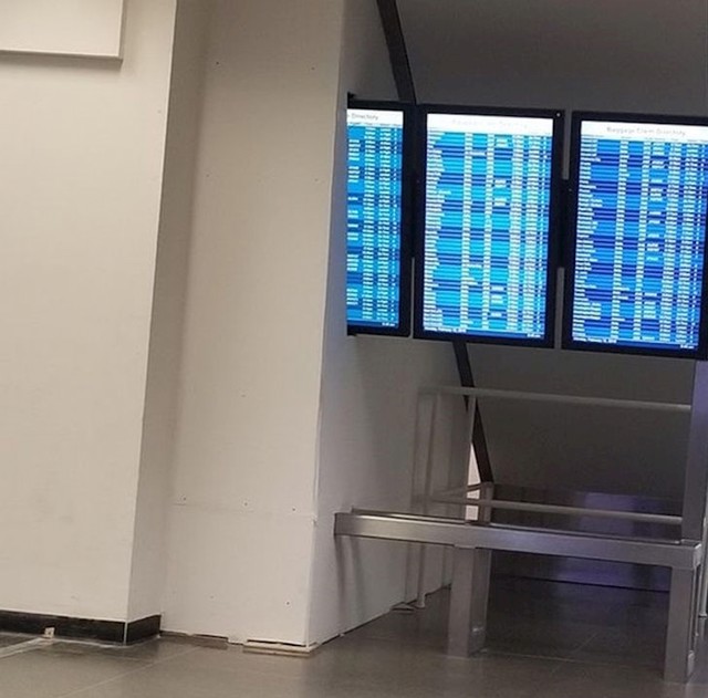 Možda bolje da raspored leta provjerimo on line