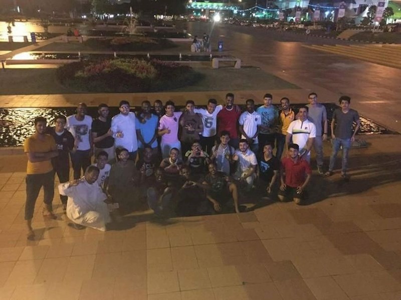 KAd sam izašao npokon iz bolnice svi moji prijatelji su me dočekali