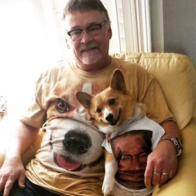 Ovaj muškarac jako voli svog psa