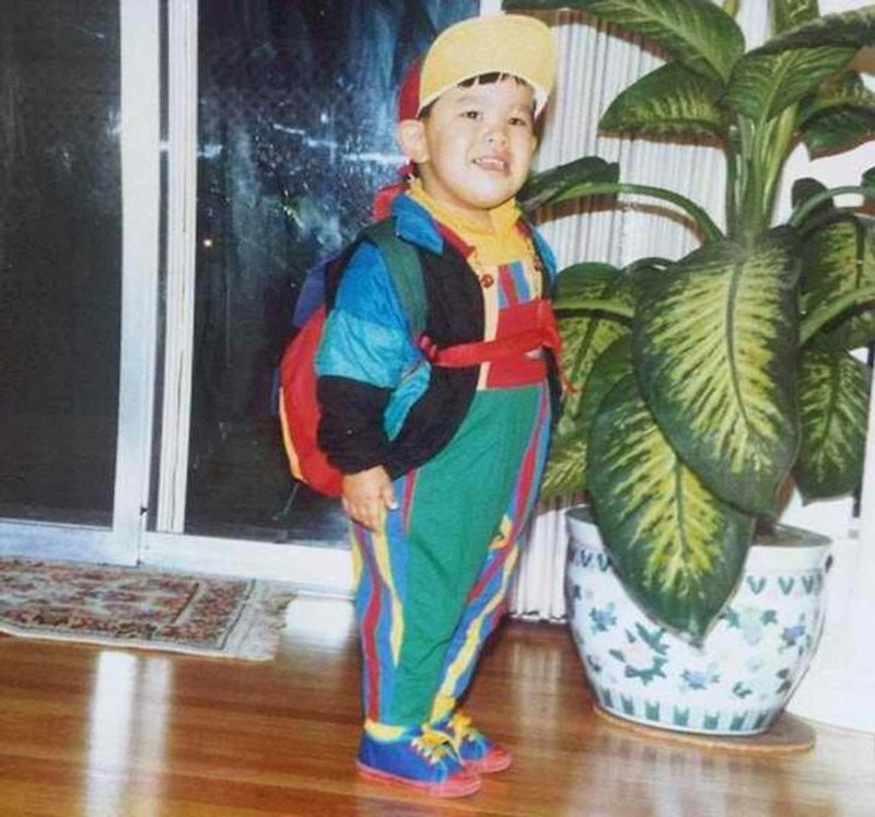 "Mama me ovako oblačila da me može prepoznati u masi..."