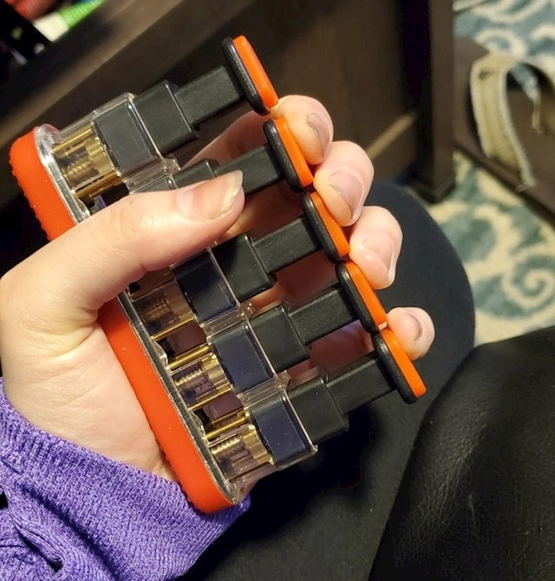 Čemu služi ova peta tipka?