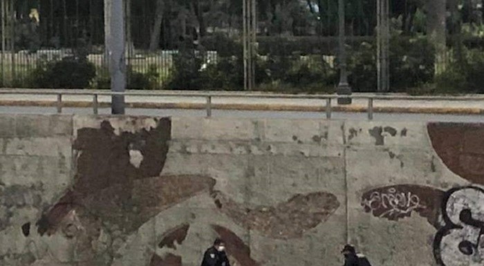Ljudima na cesti nije bilo jasno što se tu događa, ovo je stvarno čudna scena