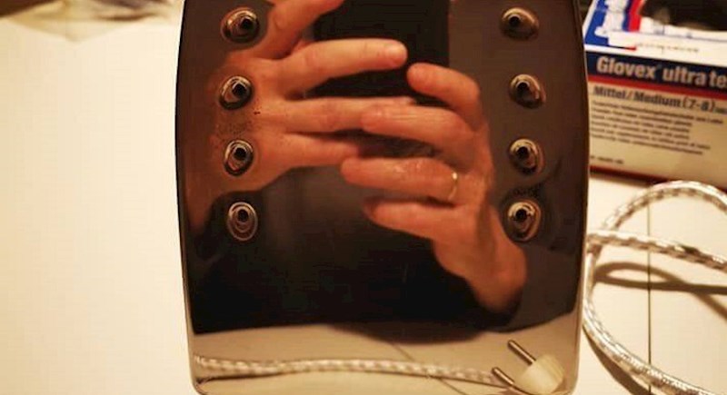 Kada je ugledala svoj odraz u glačalu nije se mogla prestati smijati