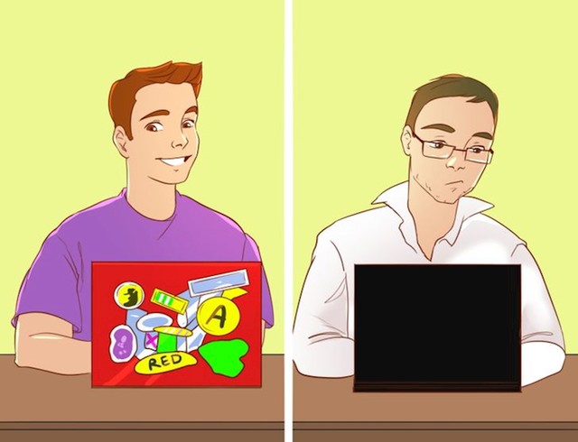 Laptop pun naljepnica, ili običan crni?