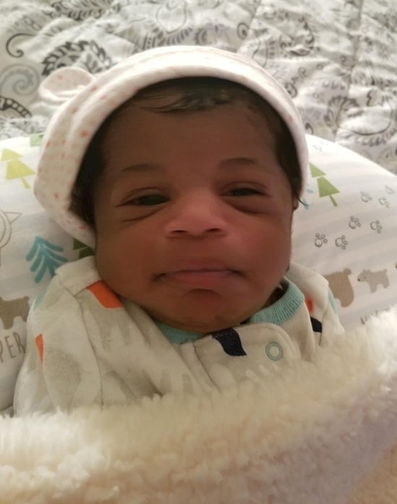 "Naša beba izgleda kao ona tetka koja uvijek pita intimna pitanja i prigovara"