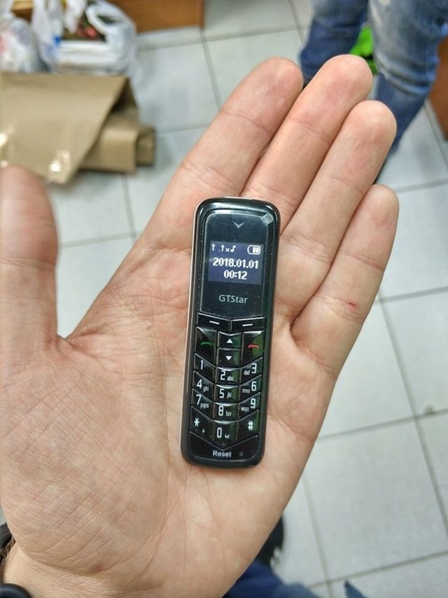 Jedan od najmanjih mobitela na svijetu, GTstar BM50