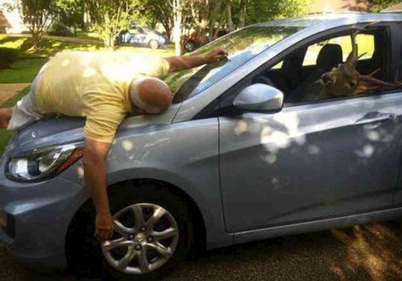 Ovaj tata je sam sebi najsmješniji