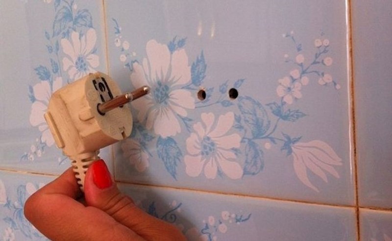 "Utičnica kod mog frenda. Čak i funkcionira"