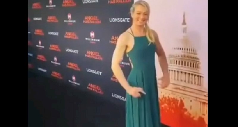 Zbog onog što je učinila na crvenom tepihu glumica postala hit