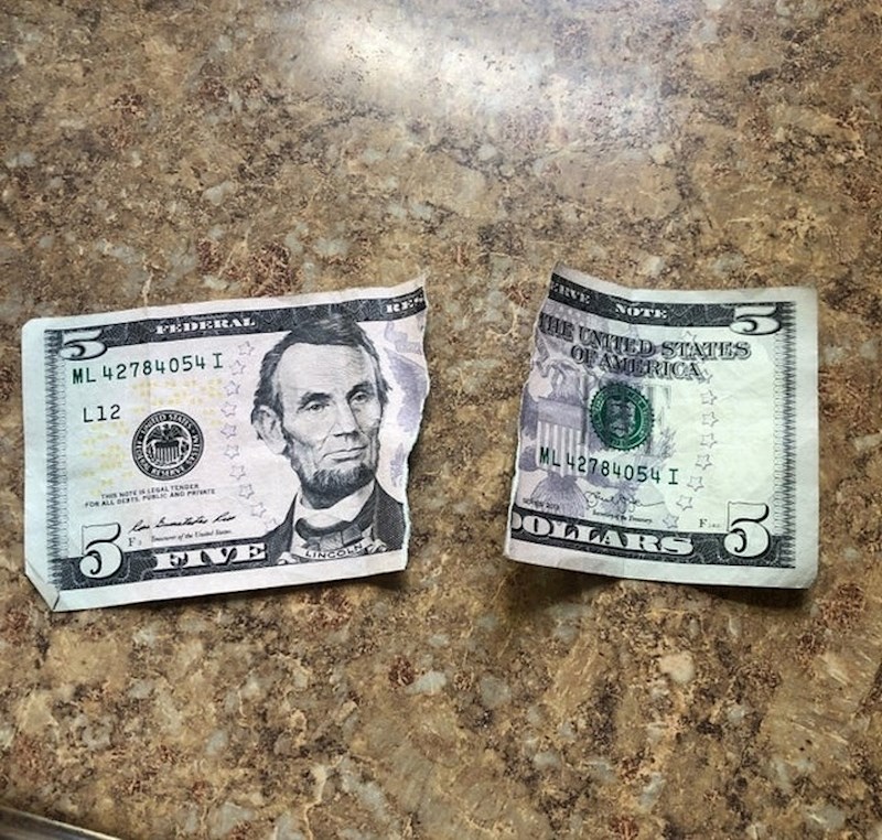 "Sin je dobio novac i odlučio ga podijeliti s bratom"