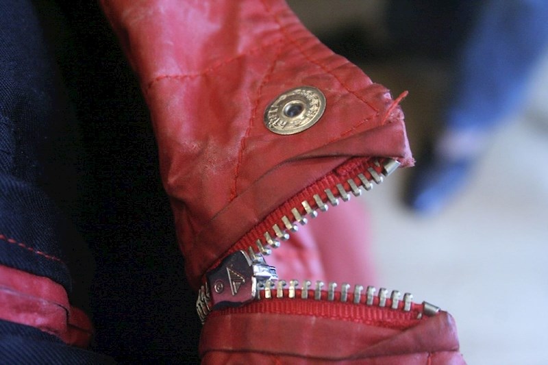 Riblja glava na patentnom zatvaraču