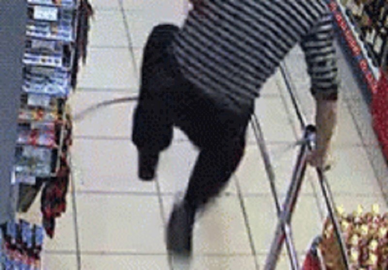 Muškarac u dućanu želio ispasti faca, brutalno se osramotio