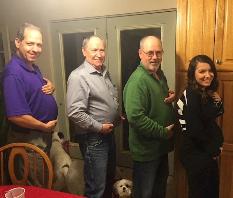 "Moja žena je 5 mjeseci trudna. Moglo bi se reći da je velik trbuh nasljedan u njenoj obitelji."