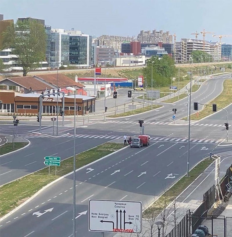 Ova dva auta u Srbiji koja su se uspjela sudariti...