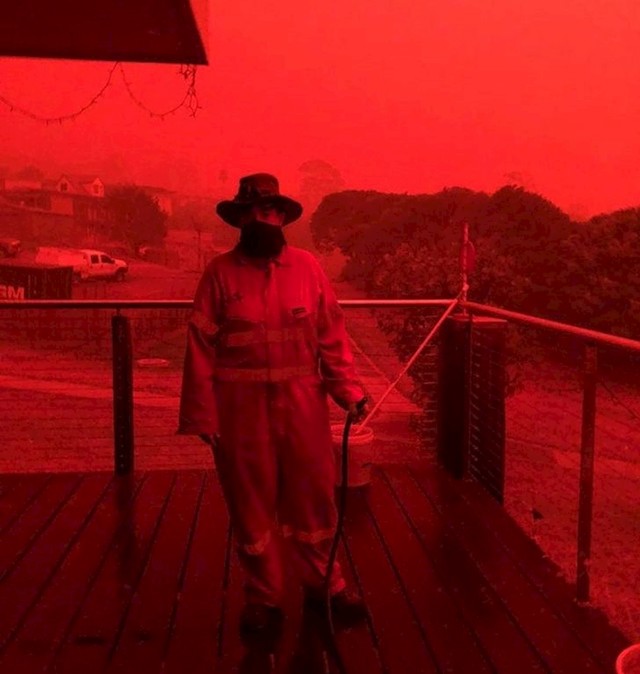 Ova fotografija nije na ni jedan način obrađena. Rezultat je požara u Australiji