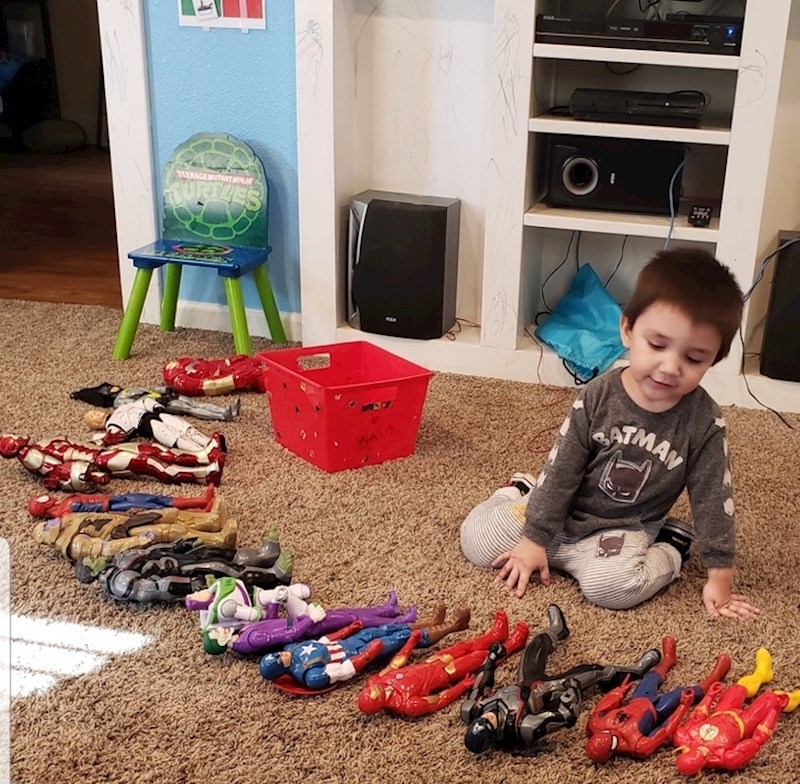 "Sin mi ima autizam i nije dugo govorio, danas zna nabrojati imena svih superjunaka"