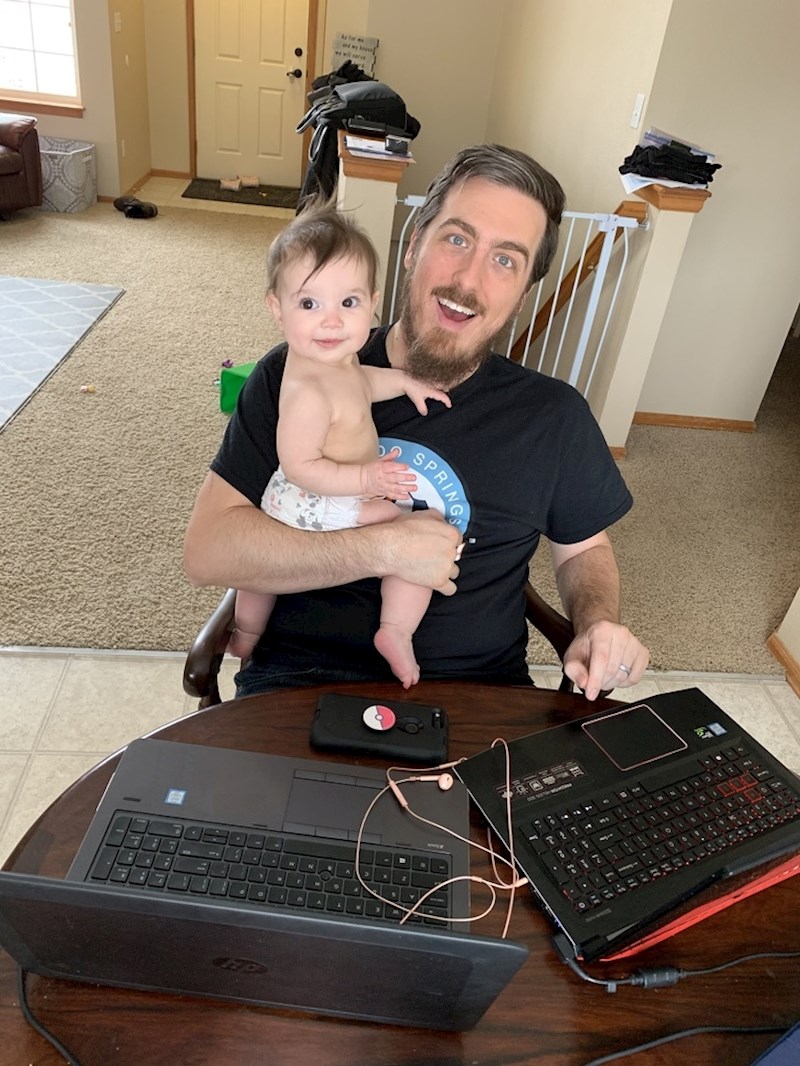 Bebe su postale česti gosti na online sastancima...