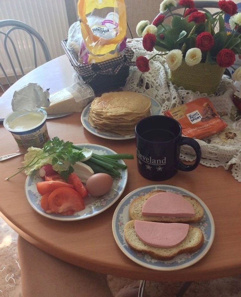 "Baka me pitala što želim za doručak. Rekao sam da će kuhano jaje biti dovoljno. Priredila mi je pravu gozbu, ali i skuhala jaje"