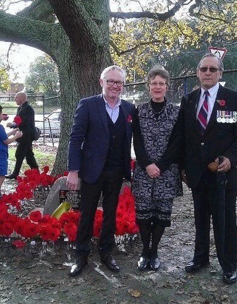 Ovi muškarci se ne drže za ruke