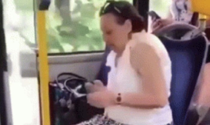 Ljudi nisu mogli vjerovati svojim očima kada su vidjeli što ova žena radi u autobusu
