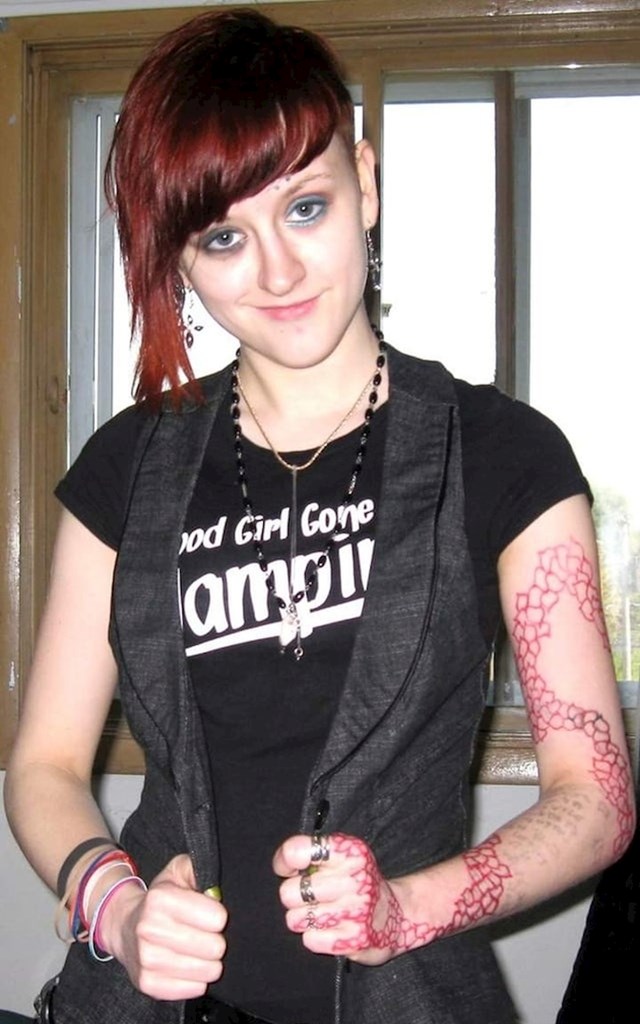 "Kad jako želiš tetovažu, ali ti mama ne da pa ju nacrtaš markerom"