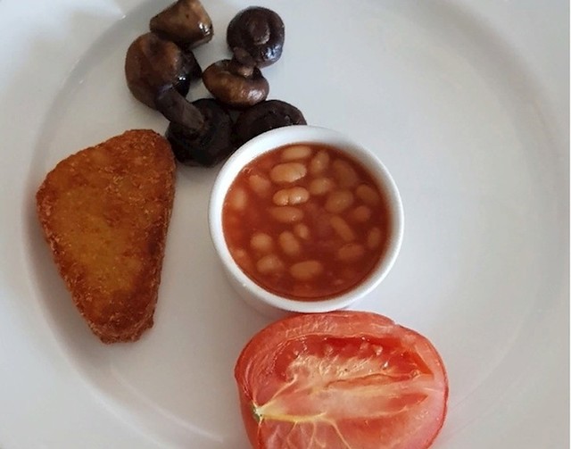 "Ovo je obrok za vegetarijance...za dvije osobe"