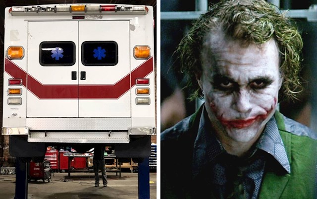 U Jokeru iz 2019.godine, stražnja vrata ambulantnog vozila podsjećaju na Jockera kojeg je utjelovio Heath Ledger.