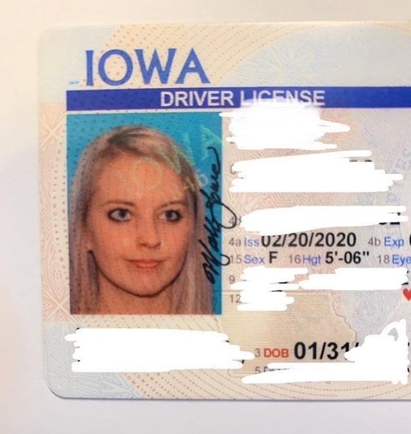 "Nisu mi rekli da gledam u krivu kameru..."